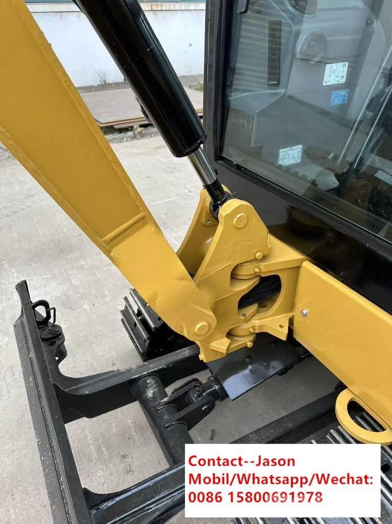 CAT 302 CR ミニ油圧ショベル 7t以下（ミニユンボ・ミニディガー）