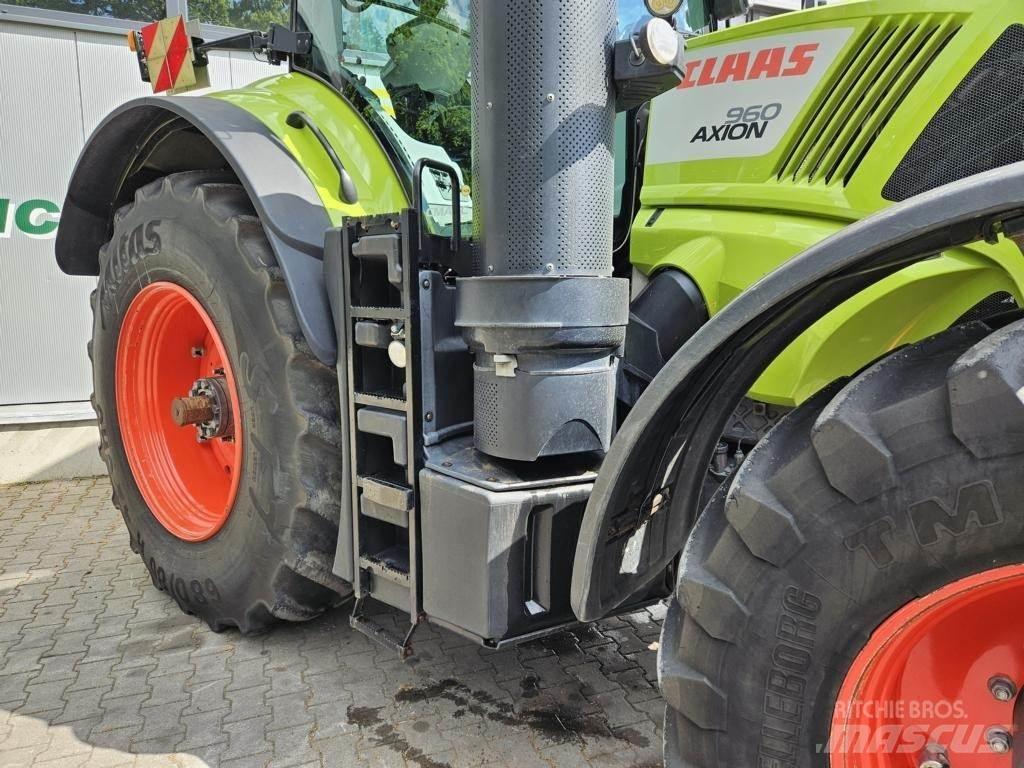 CLAAS AXION 960 トラクター