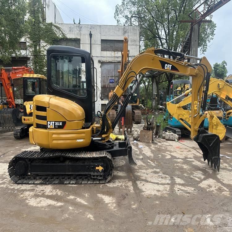 CAT 303.5 E ミニ油圧ショベル 7t以下（ミニユンボ・ミニディガー）