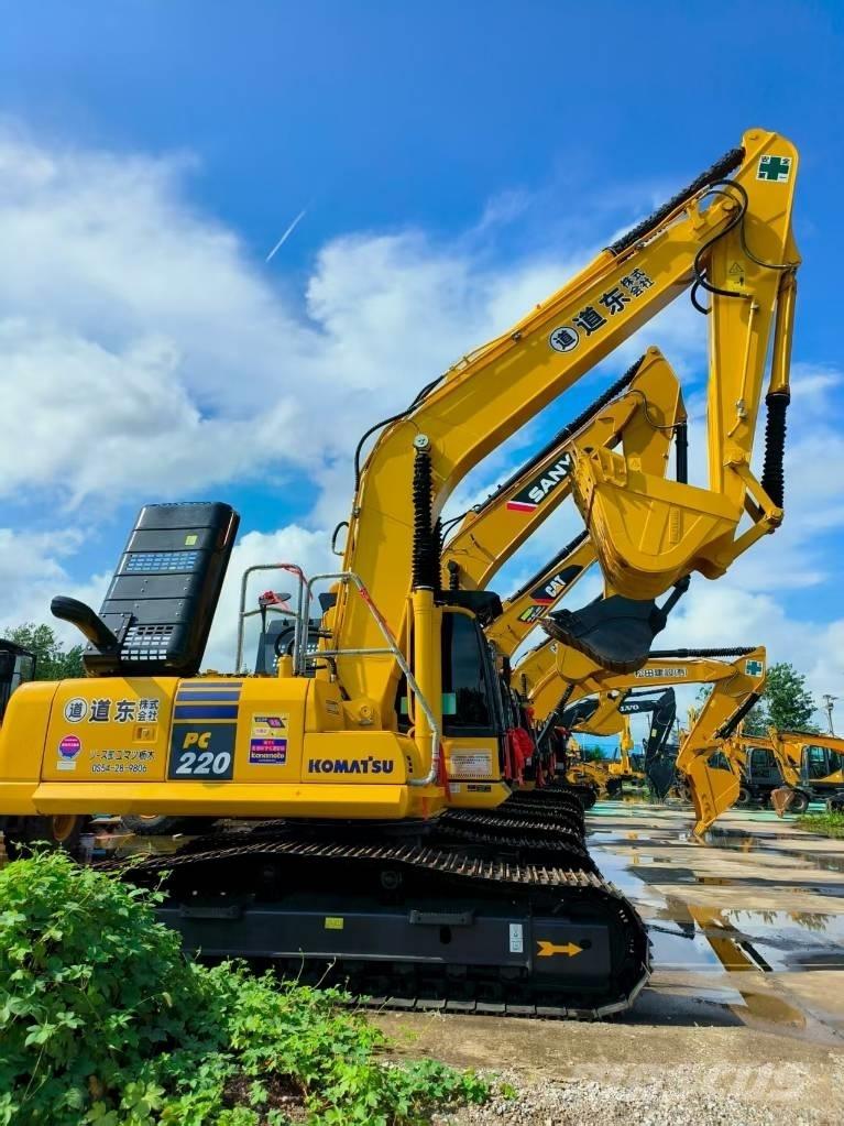 Komatsu PC 220-8 大型油圧ショベル12t以上（パワーショベル・ユンボ）