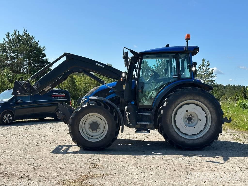 Valtra G 135 Versu トラクター