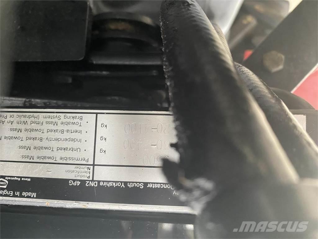 Case IH 3230 トラクター