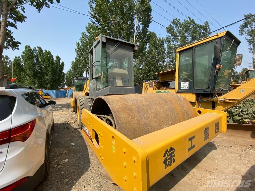 XCMG XSM220 振動ローラ