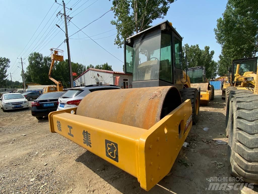 XCMG XSM220 振動ローラ