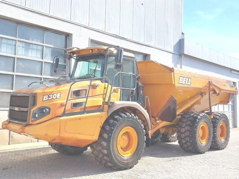 Bell B 30 E アーティキュレート式ダンプトラック