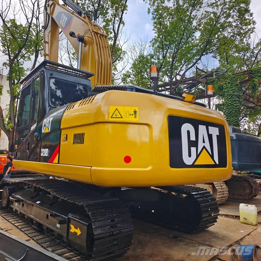 CAT 320 D2 大型油圧ショベル12t以上（パワーショベル・ユンボ）
