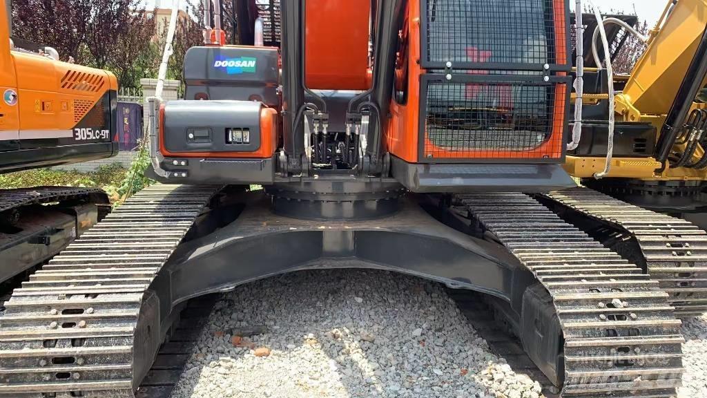 Doosan DX300LC-9 大型油圧ショベル12t以上（パワーショベル・ユンボ）