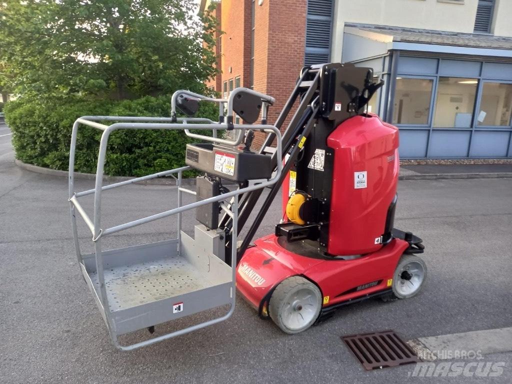 Manitou 100 VJR 垂直昇降型リフト