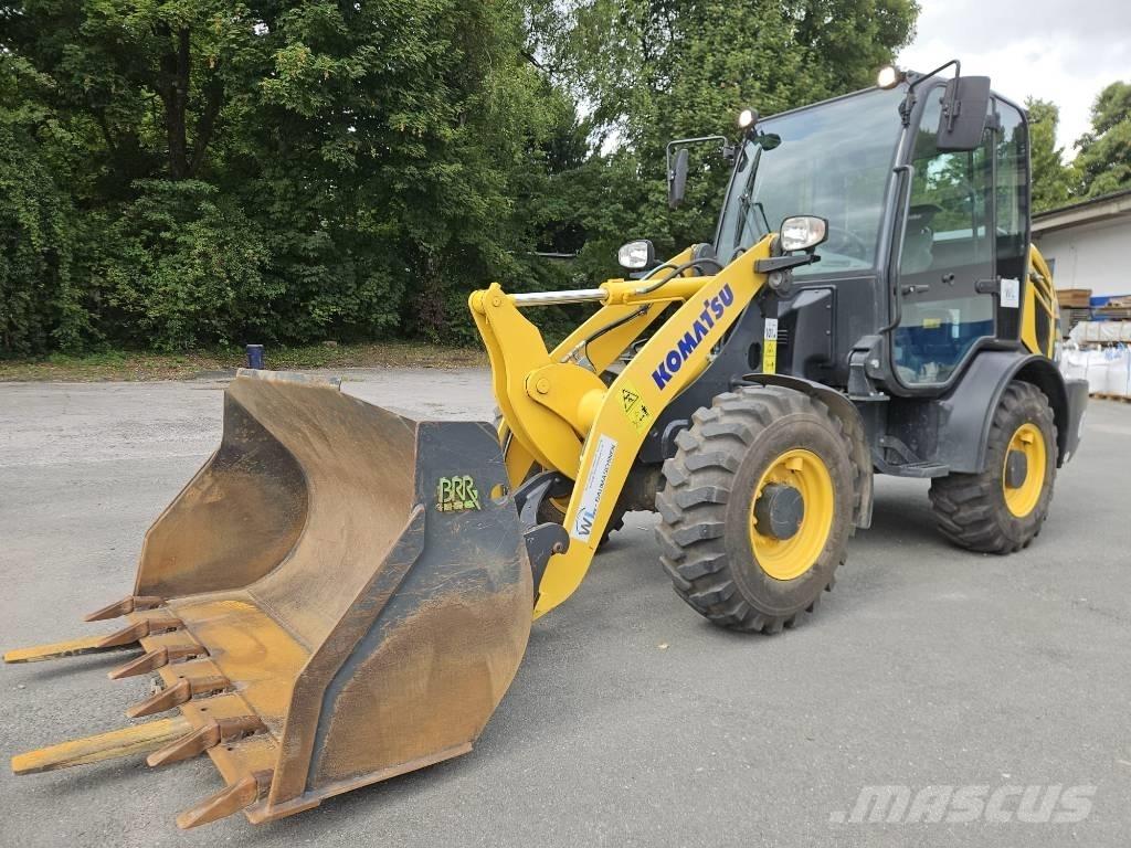 Komatsu WA 70 M-8 ホイールローダー・タイヤショベル