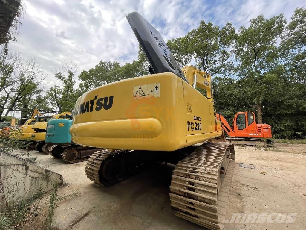 Komatsu PC 220-6 大型油圧ショベル12t以上（パワーショベル・ユンボ）