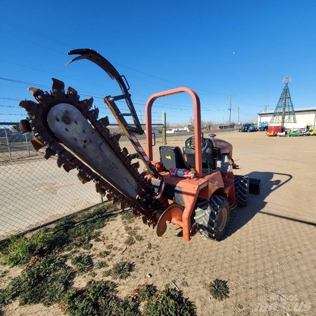 Ditch Witch RT 45 トレンチャー