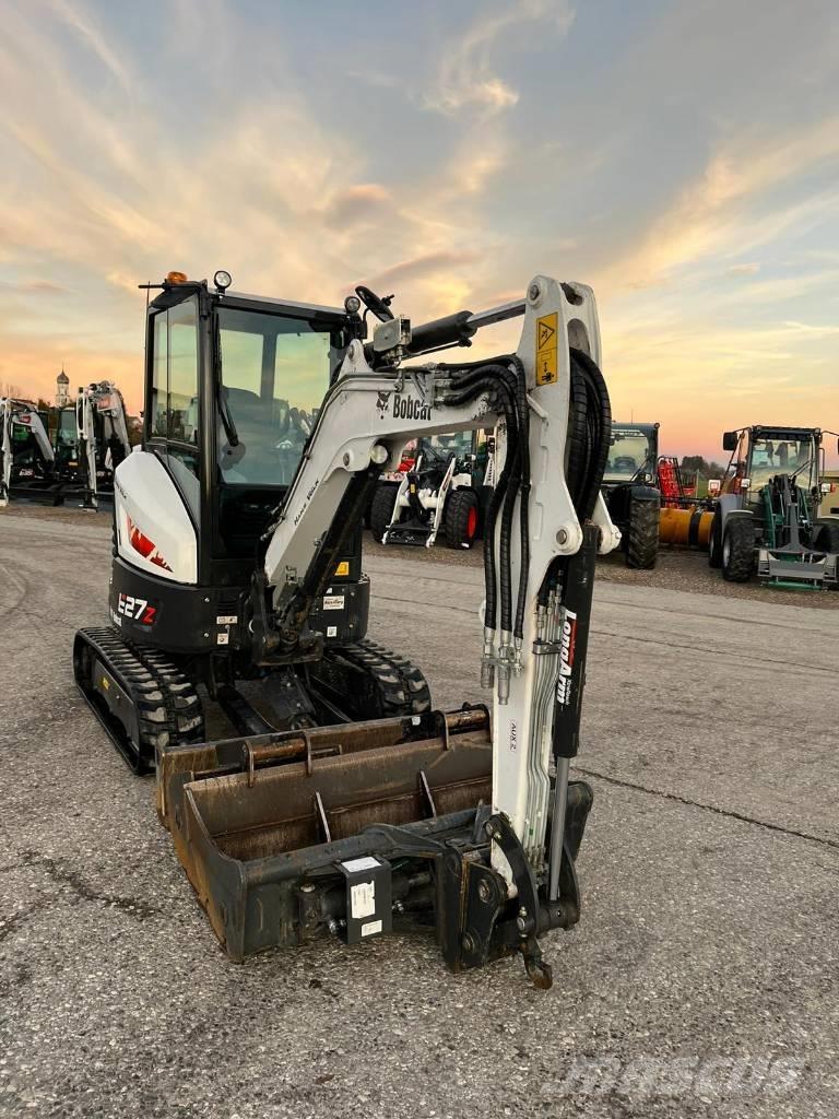 Bobcat E 27 Z ミニ油圧ショベル 7t以下（ミニユンボ・ミニディガー）