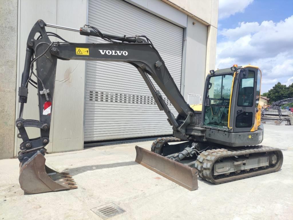 Volvo ECR 88 D 中型油圧ショベル 7ｔ-12ｔ（ユンボ・パワーショベル・バックホー）