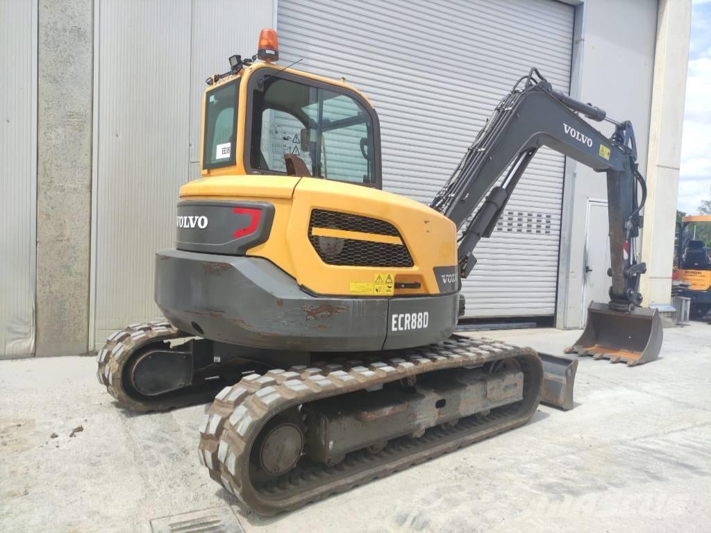 Volvo ECR 88 D 中型油圧ショベル 7ｔ-12ｔ（ユンボ・パワーショベル・バックホー）