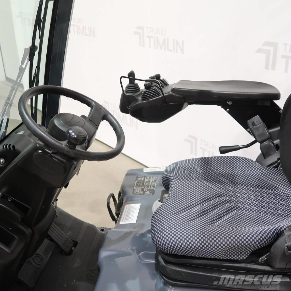 Toyota 8FBM20T バッテリーフォークリフト