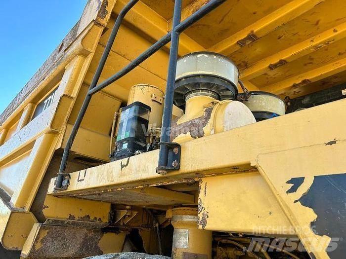 CAT 771D サイト　ダンプ