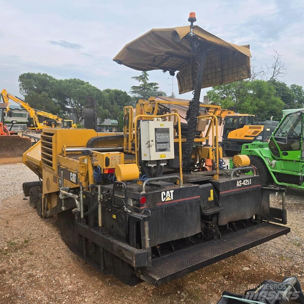 CAT AP 600 アスファルトフィニッシャ