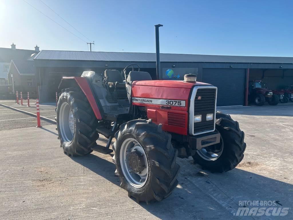 Massey Ferguson 3075 トラクター