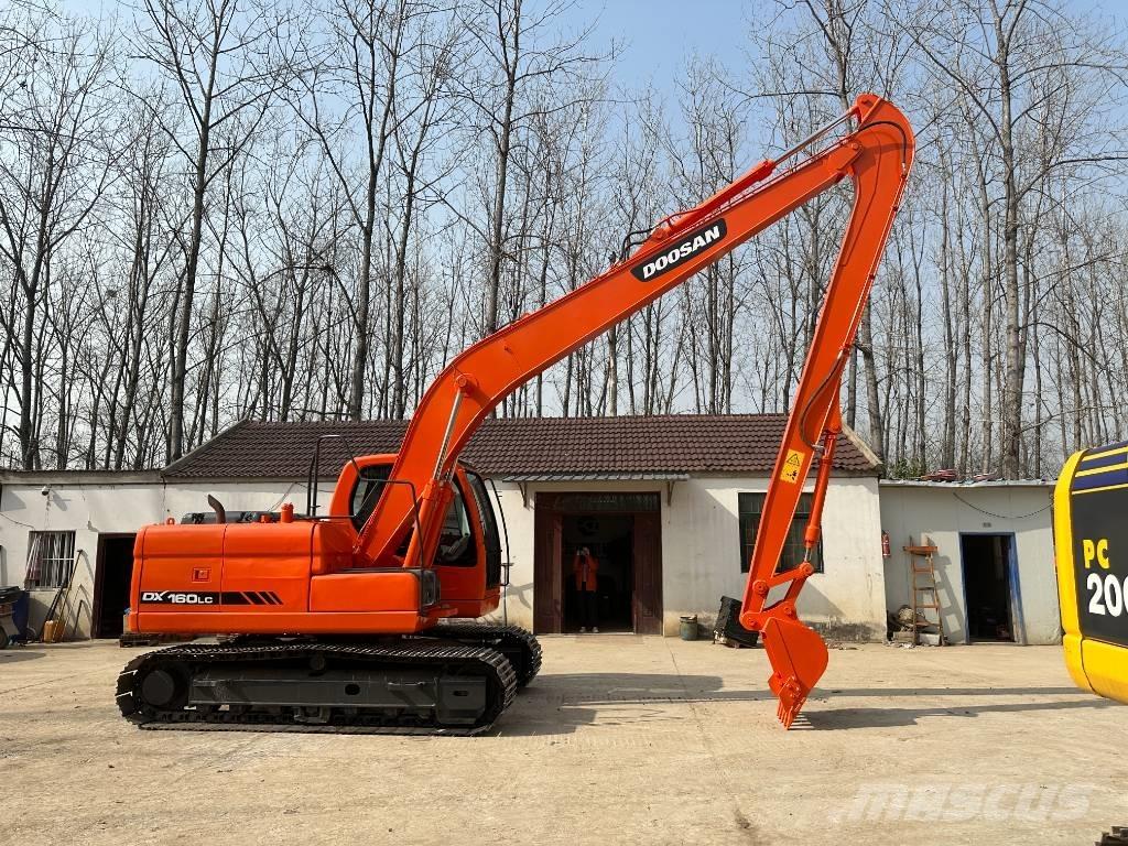 Doosan DX160LC 大型油圧ショベル12t以上（パワーショベル・ユンボ）