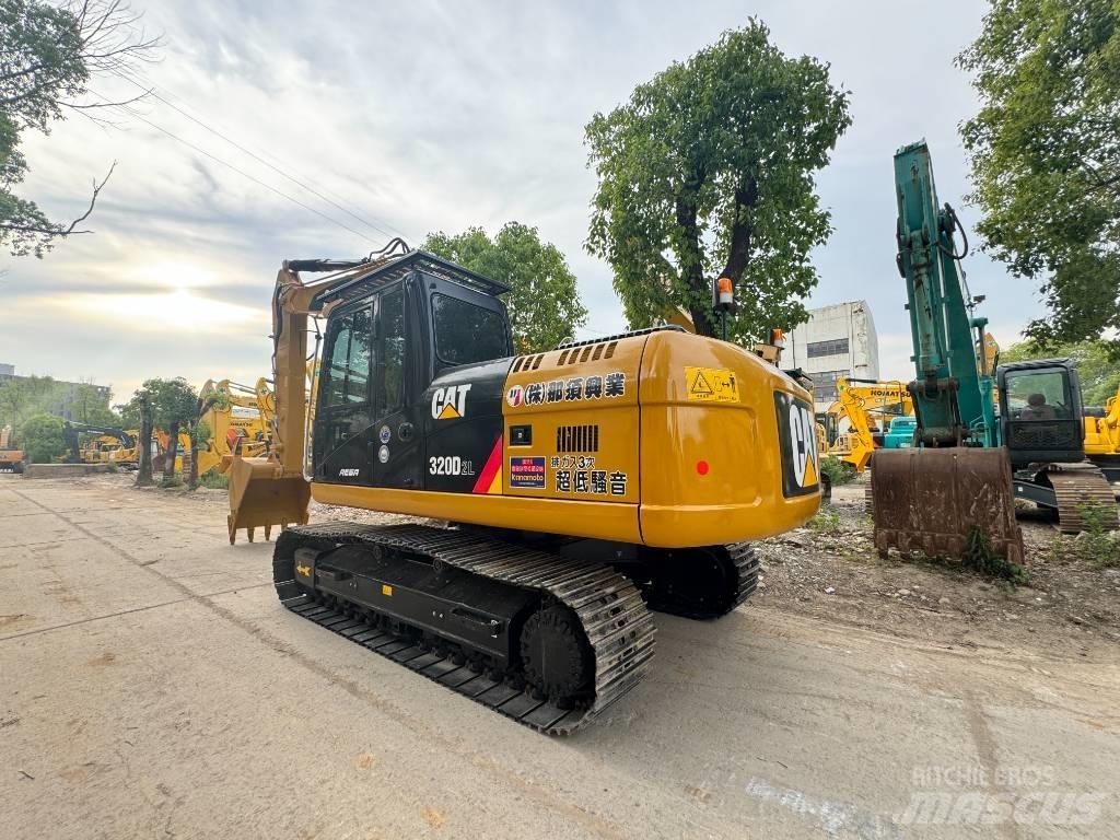 CAT 320 D 大型油圧ショベル12t以上（パワーショベル・ユンボ）