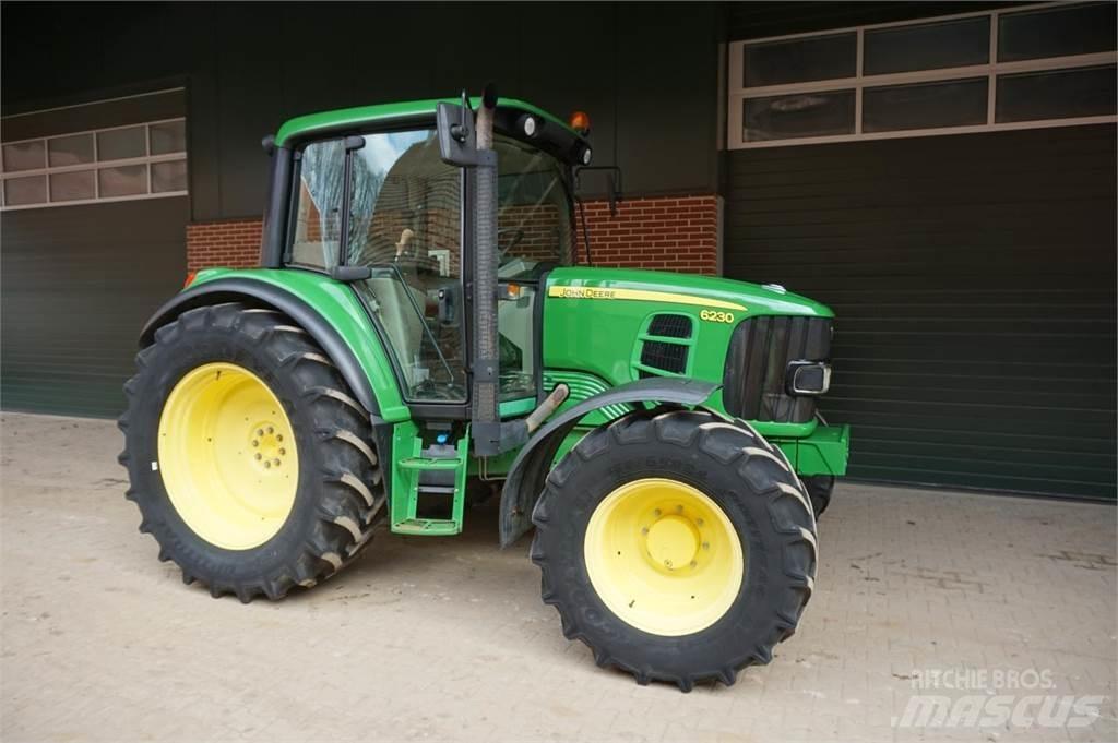 John Deere 6230 トラクター