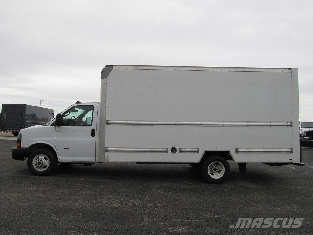 GMC Savana 3500 ボックスボディー、ウイング、箱車