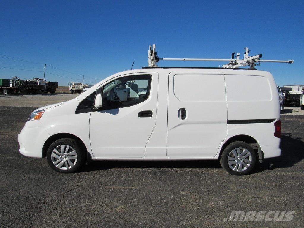 Nissan NV200 パネルバン