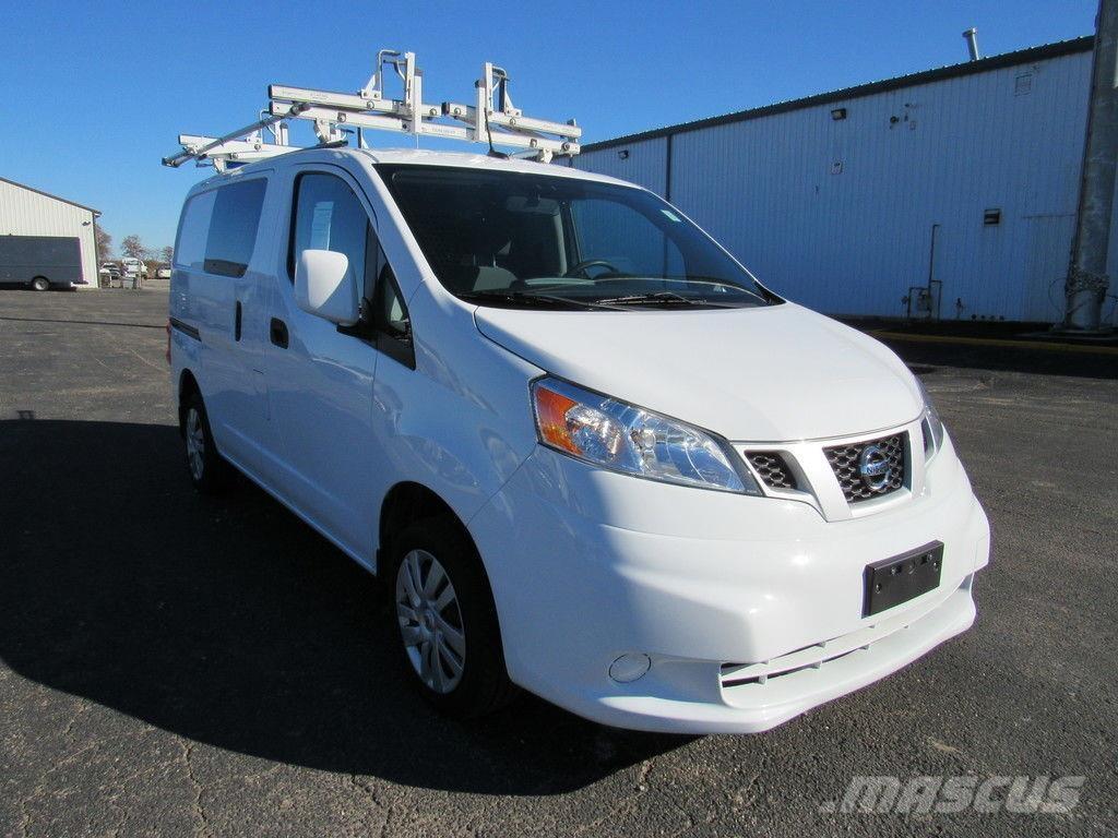 Nissan NV200 パネルバン