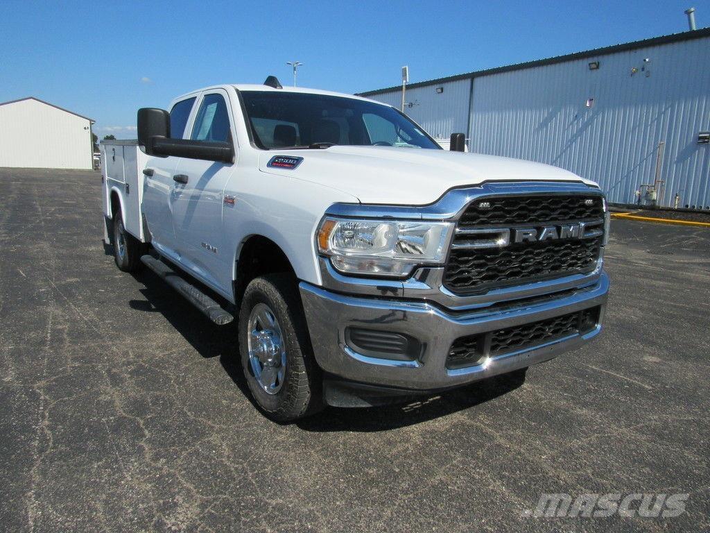 RAM 2500 レッカー車