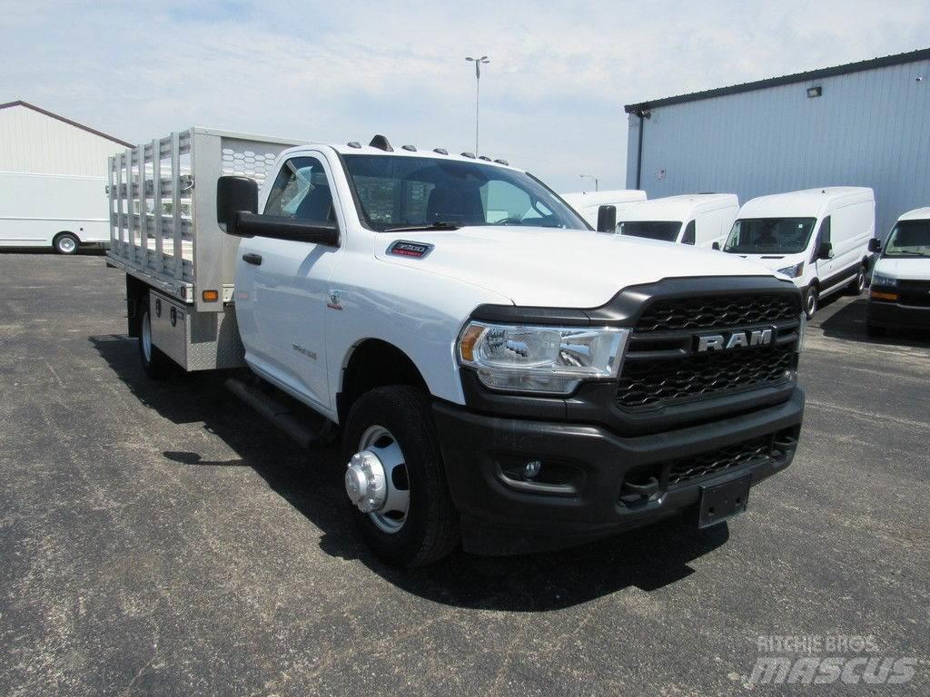 RAM 3500 平ボディー