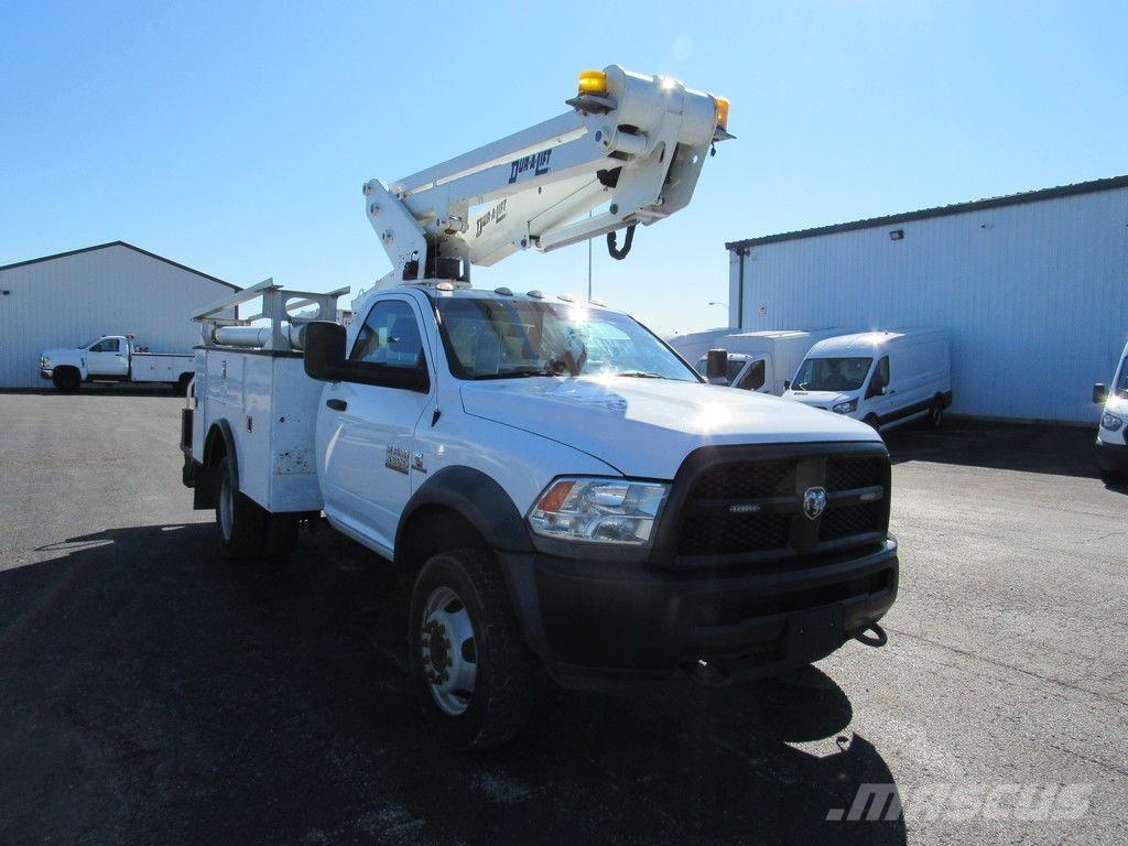 RAM 5500 トラック高所作業車