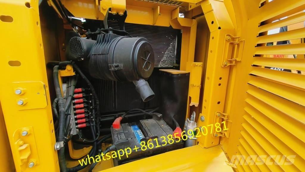 Komatsu PC 130-7 中型油圧ショベル 7ｔ-12ｔ（ユンボ・パワーショベル・バックホー）
