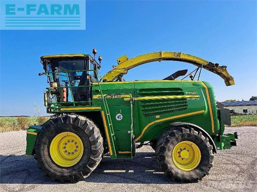 John Deere 7750 自走式フォレージハーベスター