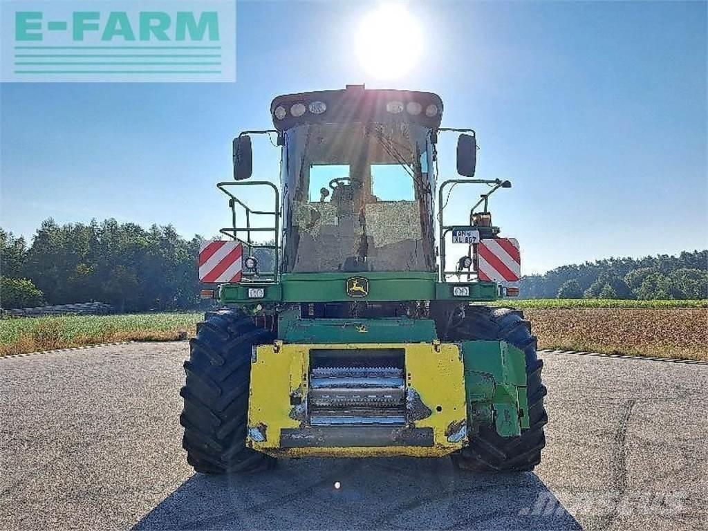 John Deere 7750 自走式フォレージハーベスター