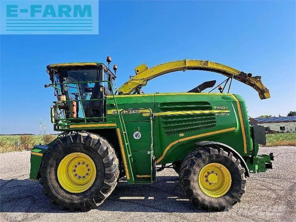 John Deere 7750 自走式フォレージハーベスター
