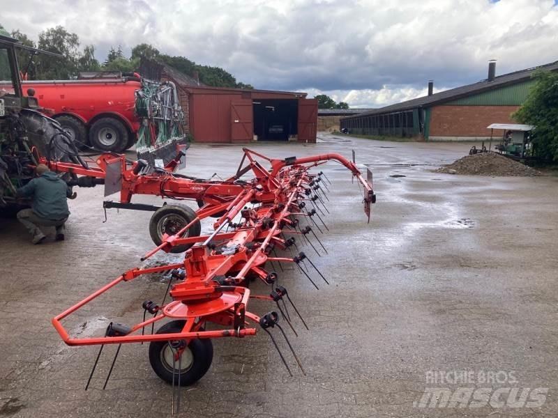Kuhn GF8702T テッダー・テッダーレーキ