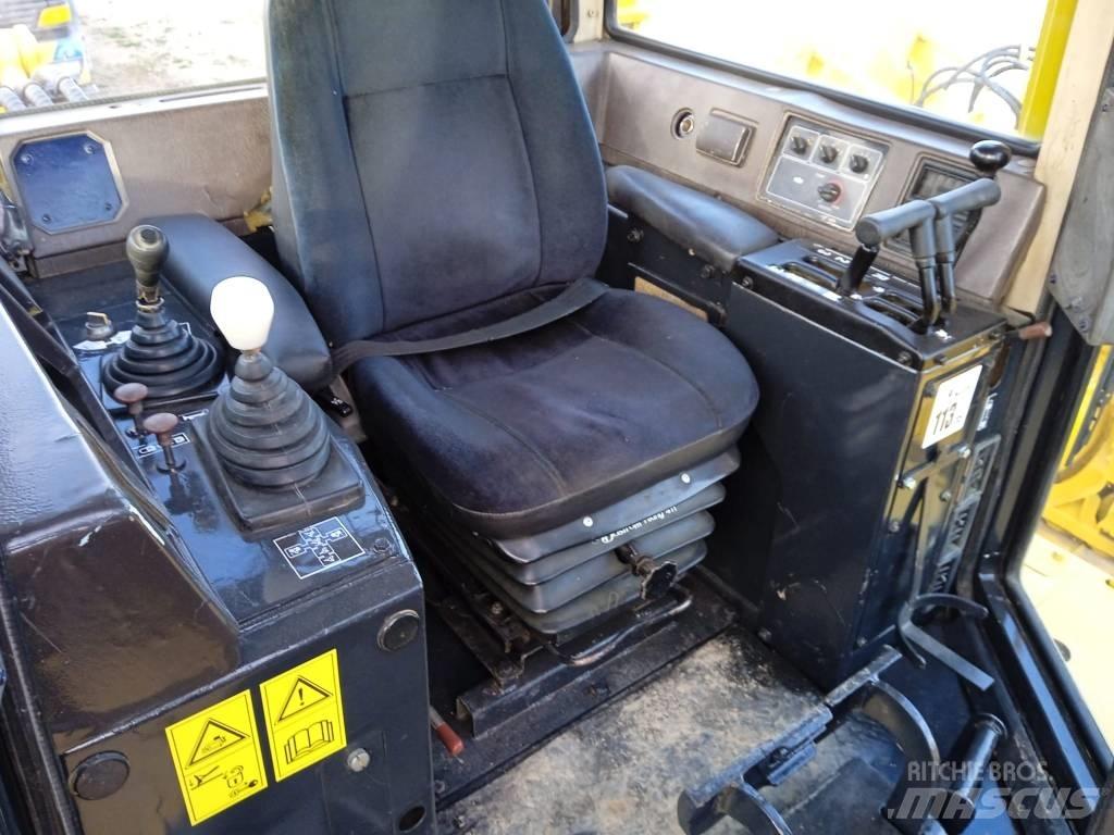Komatsu D 155 AX-3 ブルドーザー