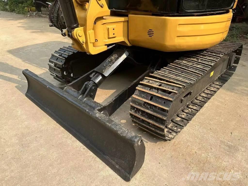 CAT 303 CR ミニ油圧ショベル 7t以下（ミニユンボ・ミニディガー）