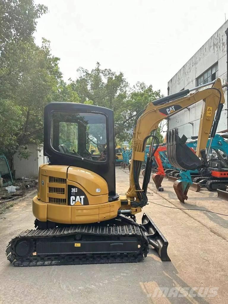 CAT 303 CR ミニ油圧ショベル 7t以下（ミニユンボ・ミニディガー）