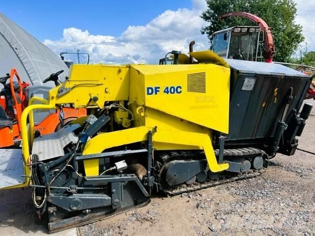 Demag DF 40 C アスファルトフィニッシャ