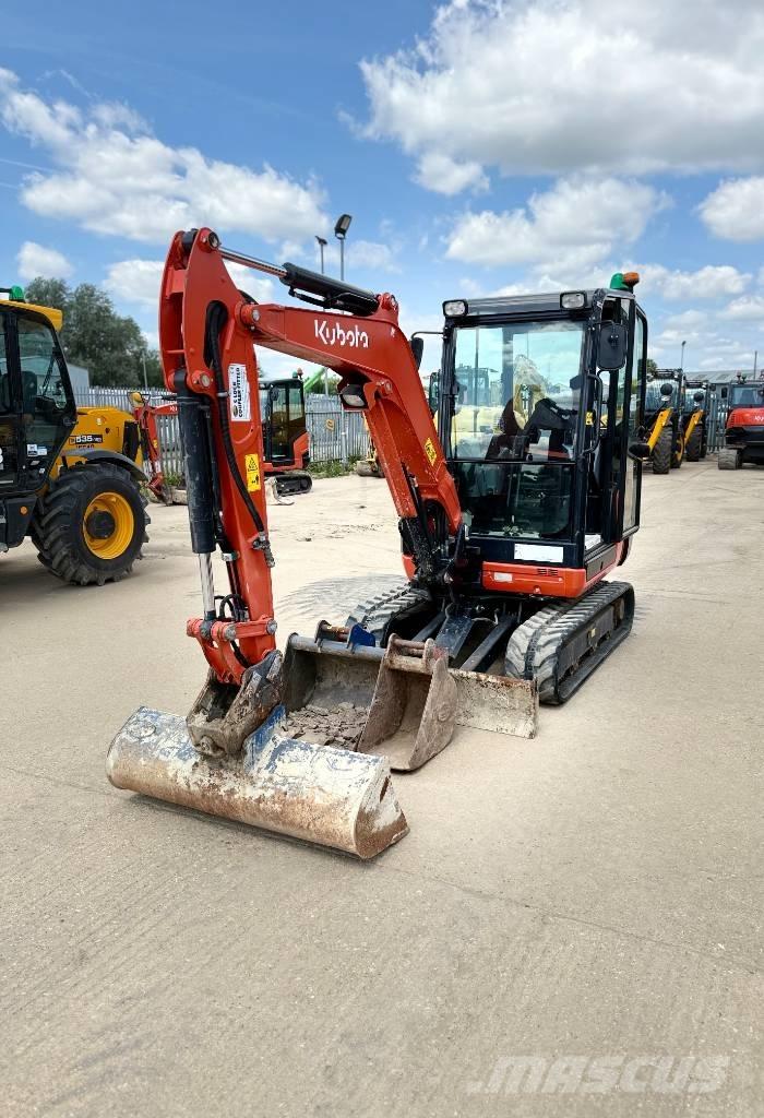 Kubota KX 027-4 ミニ油圧ショベル 7t以下（ミニユンボ・ミニディガー）