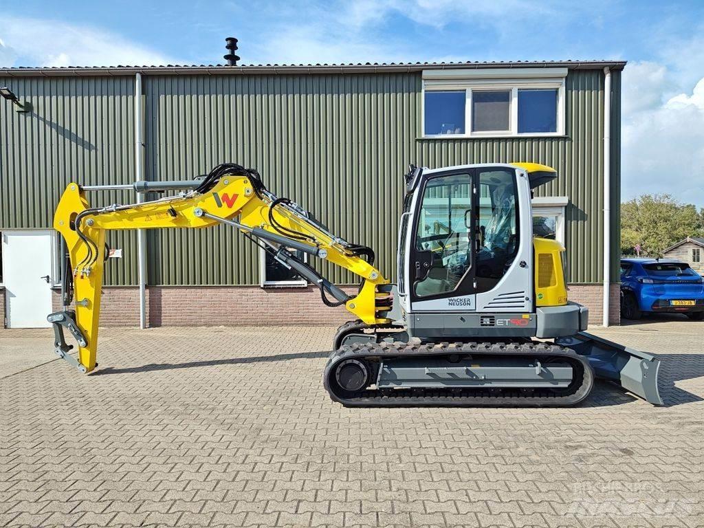 Wacker Neuson ET90 ホイール式油圧ショベル（パワーショベル・ユンボ・バックホー）