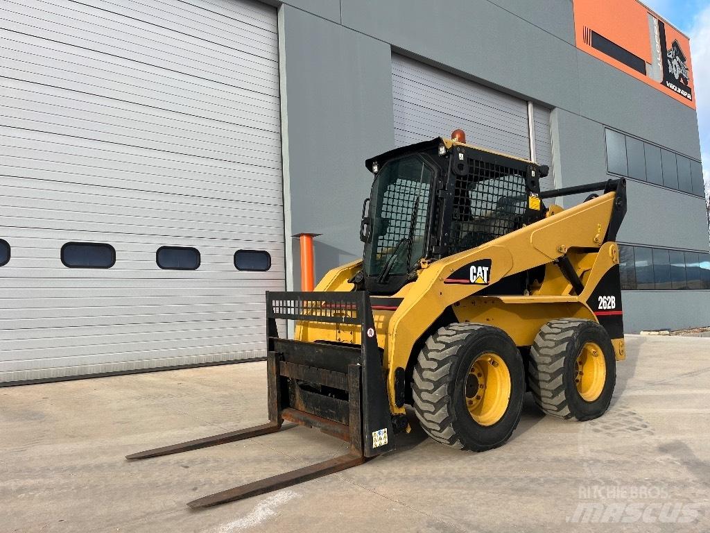 CAT 262 B スキッドステアローダー