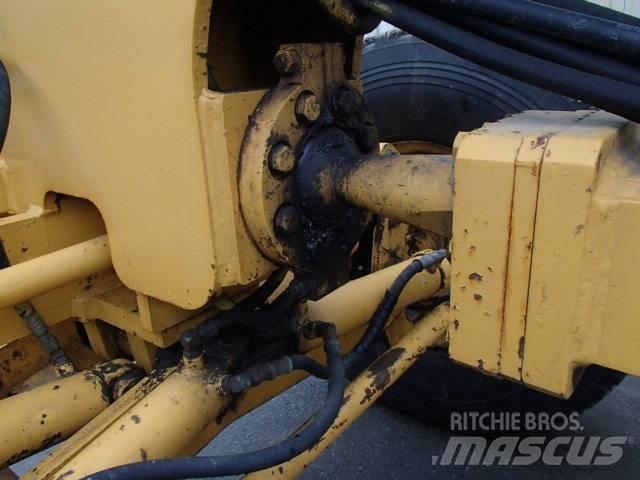 Volvo G 740 B モーターグレーダー
