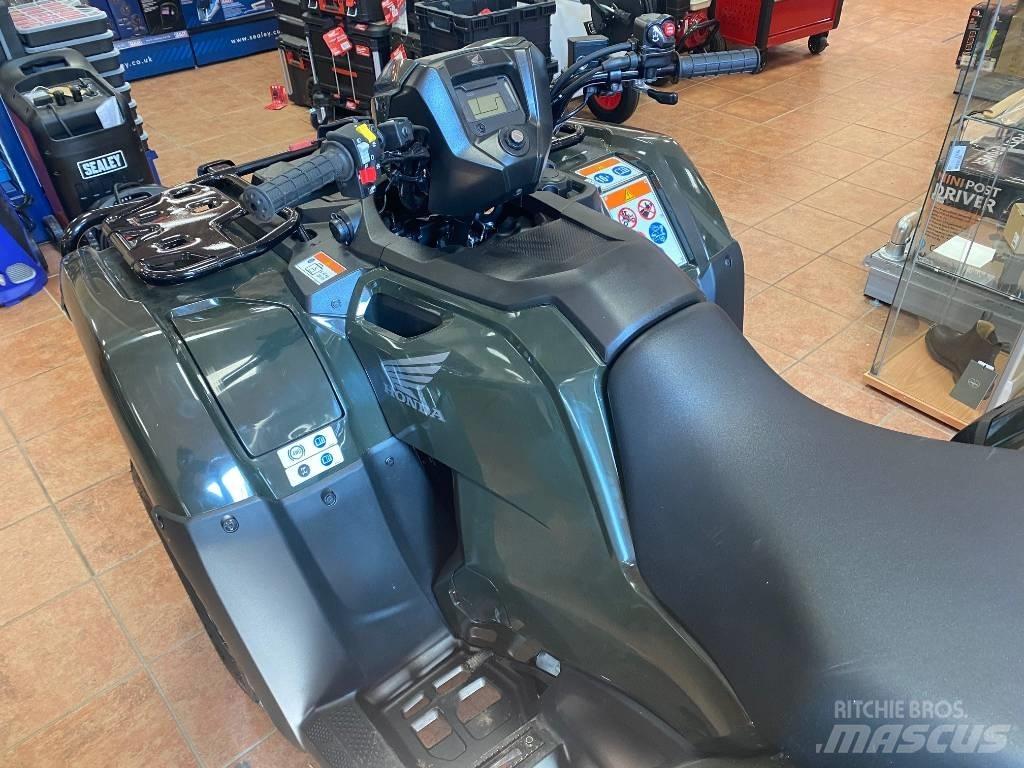 Honda TRX 520 FM6 バギー