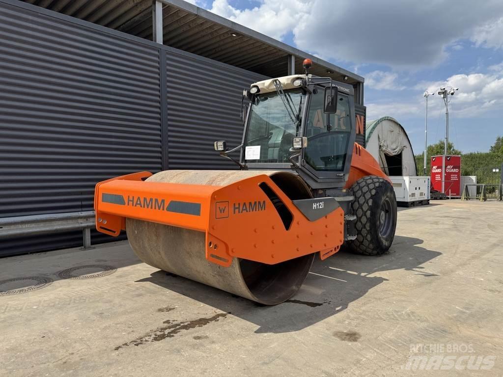 Hamm H 12I 振動ローラ