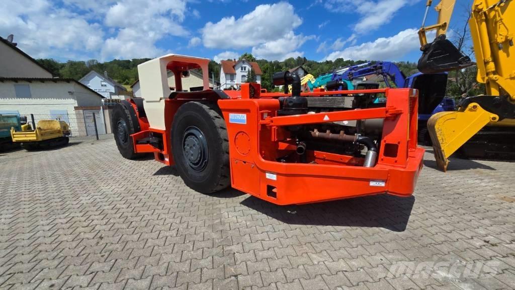 Toro 400 地下ローダー