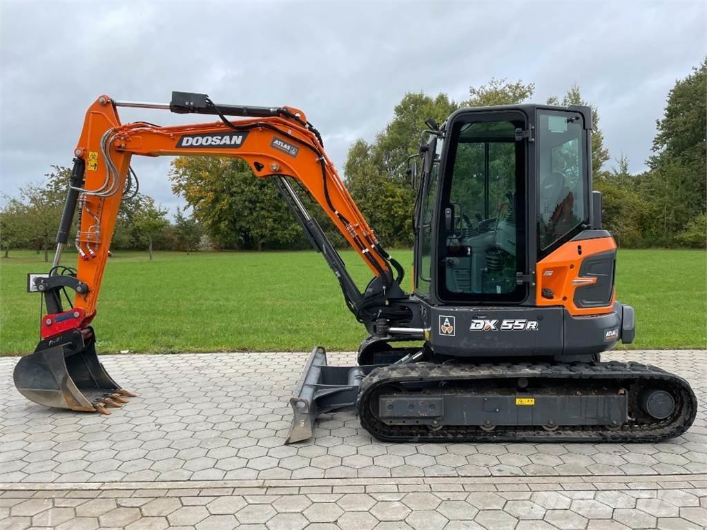 Doosan DX55R-7 ミニ油圧ショベル 7t以下（ミニユンボ・ミニディガー）