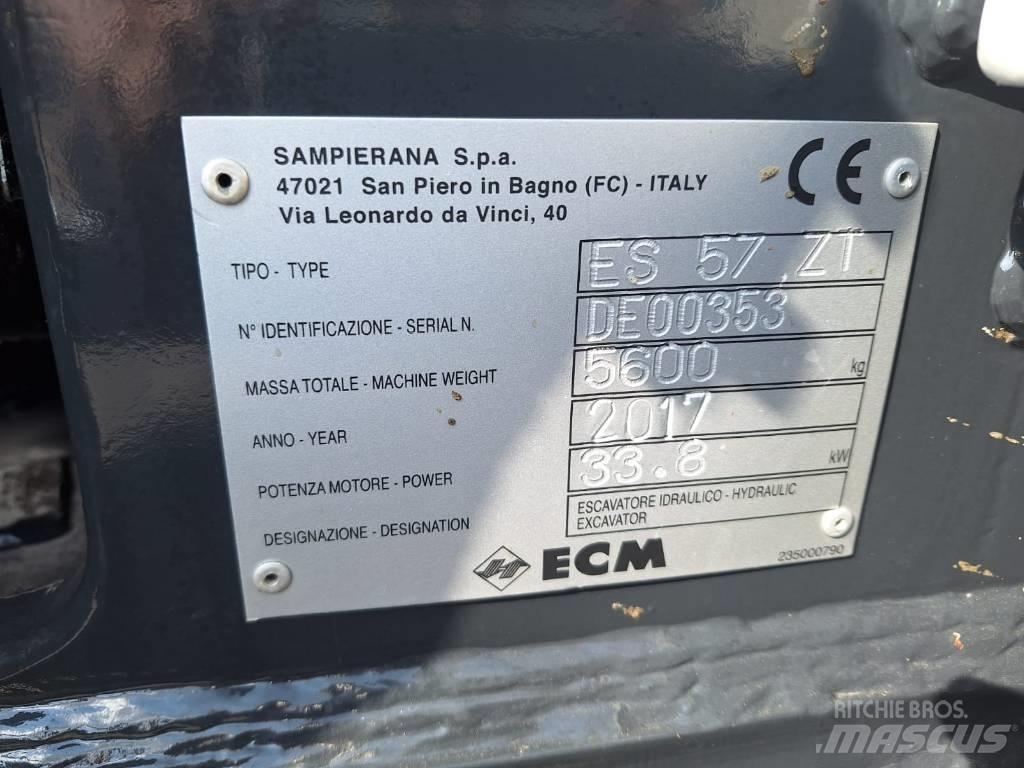ECM ES 57 ZT ミニ油圧ショベル 7t以下（ミニユンボ・ミニディガー）
