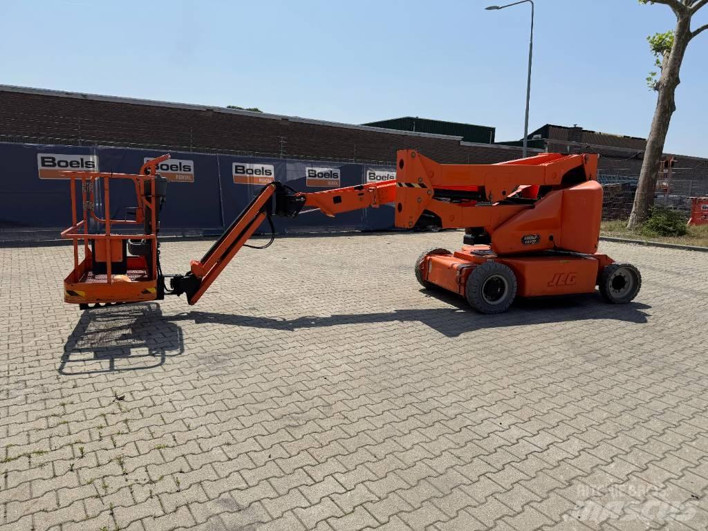 JLG E400AJPN ブームリフト　屈伸型